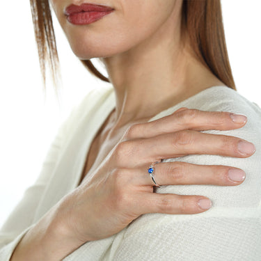 Anillo Candel zafiro y diamantes, oro blanco