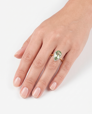 Anillo Drop cuarzo verde, plata dorada