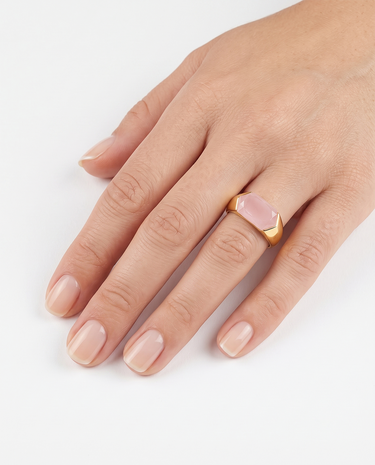 Anillo Elbert cuarzo, plata dorada