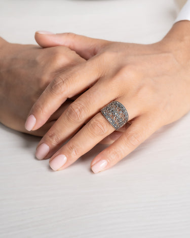 Anillo Elisabeth marcasitas, plata