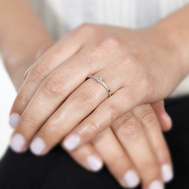 Anillo Giovanna diamantes, oro blanco