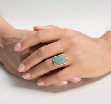 Anillo Hill cuarzo verde, plata dorada