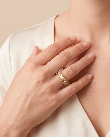 Mencía ring, gilded silver