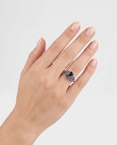 Anillo Tian Ónix, plata
