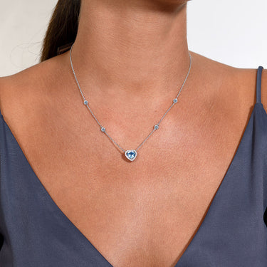 Colgante Victoria Heart, topacio azul y diamantes