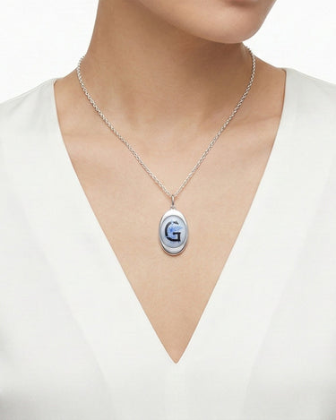 Colgante oval iniciales porcelana, plata