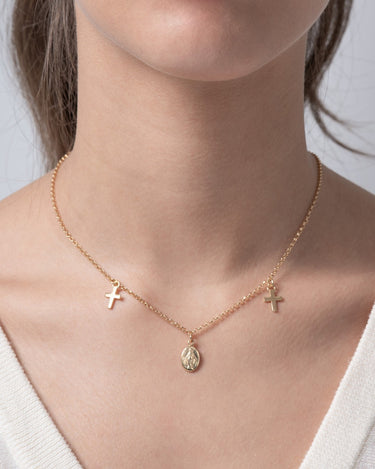Collar Dinah, plata dorada