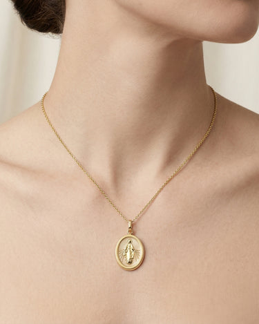 Medalla Milagrosa nácar 15 x 12 mm, oro