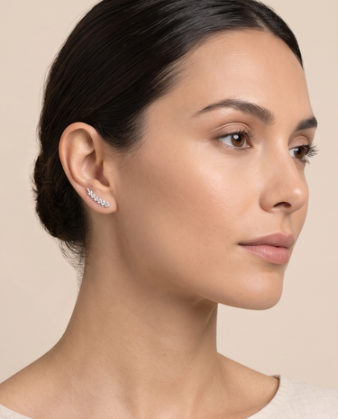 Bambola diamond earrings, white gold