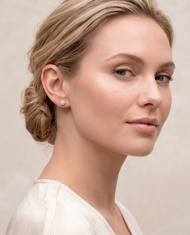 Pendientes Flor diamantes, oro blanco