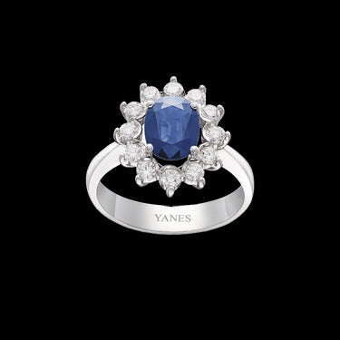 Diana ring in white gold, sapphire and diamonds