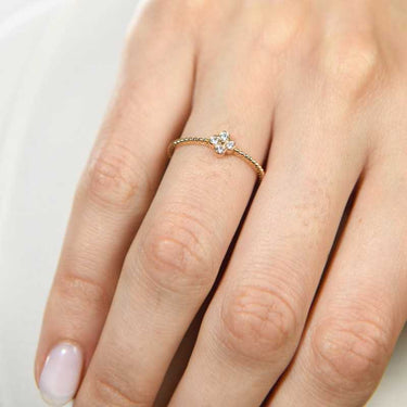 Anillo Fiore diamantes, oro amarillo