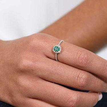 Anillo Mini Beauty esmeraldas y diamantes, oro blanco
