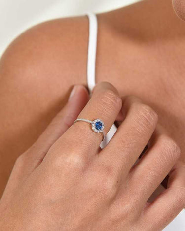 Anillo Mini Beauty oro blanco, zafiro y diamantes